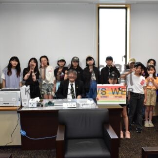 教育長と一緒に根室学ぶ　小中生が宿泊体験【根室】(2024-08-17)