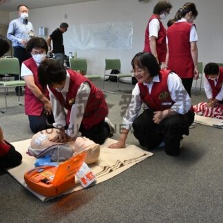 ＡＥＤ使い処置実践　家防員東地域協が救命講習会【釧路市】(2024-09-11)