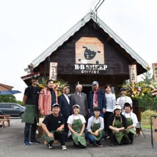 コーヒーやパン味わって　摩周にカフェ「ビービーシープ」２号店オープン【弟子屈】(2024-09-22)