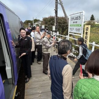 「ひとめぐり号」今年も根室に　３年連続で入線【根室】(2024-09-29)