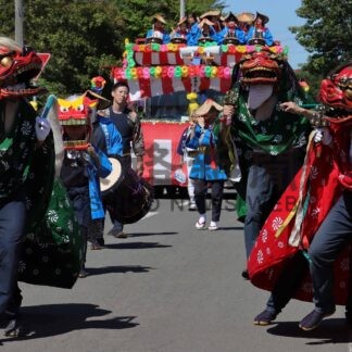 獅子舞やみこし練り歩く、厚床蒼前神社例大祭【根室】(2024-09-11)