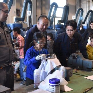 金属アート思い思いに　釧路少年少女発明クが特別講座【釧路市】(2024-09-28)