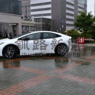 サポカーの駐車機能体験　道と損保ジャパン、釧路でシニア向け講習会【釧路市】(2024-10-05)