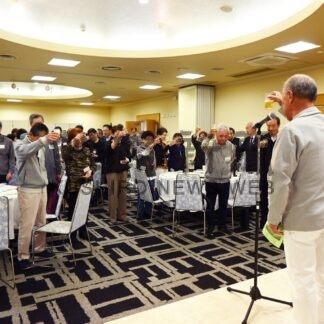 久しぶりの再会、思い出話に花　北陽高古希同期会【釧路市】(2024-10-19)