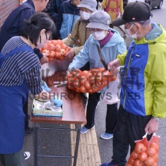 和商とぐるめ館で駅西都セール　お買い得商品に列【釧路市】(2024-10-12)