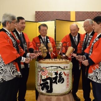 釧商 創立１００周年　記念式典、節目盛大に祝う【釧路市】(2024-11-28)