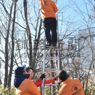 春採湖畔の巣箱取り換え　ぬさまいライオンズク【釧路市】(2024-11-30)