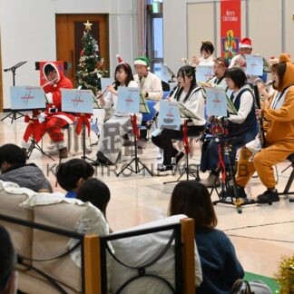 コンサートで音楽家たちがクリスマスムード盛り上げる【白糠】(2024-12-24)