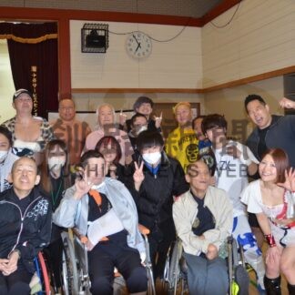 迫力ある技に観客興奮　北都プロレス、チャリティー大会【釧路市】(2025-04-01)