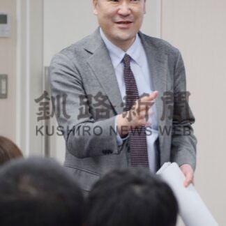 釧路開建の坂部長、インフラ歴史説明　市中央図書館で講座【釧路市】(2025-03-05)