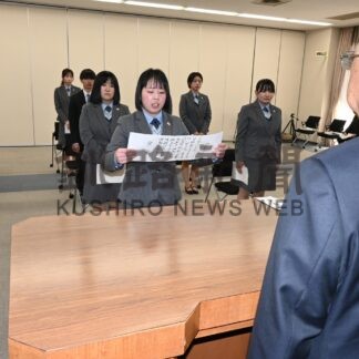 入社式 決意新た(2025-04-02)