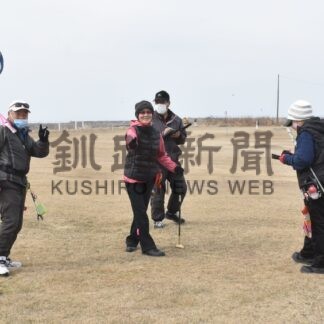 待ちに待った初打ち　クルミパークゴルフ場オープン【釧路市】(2025-04-07)