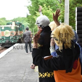 「ノロッコ号」川湯温泉駅まで延長　コスプレイヤーら列車歓迎【弟子屈】(2025-06-08)