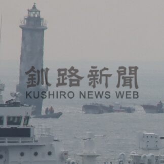 貝殻島コンブ漁始まる　１８３隻出漁、初水揚げ【根室】(2025-06-04)