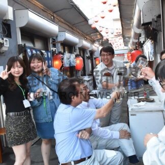 はしご酒 笑顔で乾杯　赤ちょうちん横丁、イベントにぎわう【釧路市】(2025-06-24)