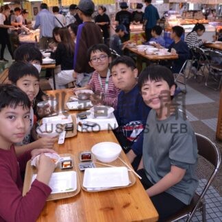 和商で勝手丼に舌鼓　山梨の小学生修学旅行【釧路市】(2025-06-26)