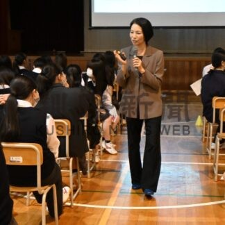社会人は第一印象重要　札幌学院大矢川教授、商業高で進路講話【釧路市】(2025-06-24)