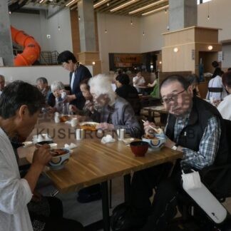 道の駅「恋問館」で楽しく研修交流会　身障者福祉協白糠分会【白糠】(2025-07-01)