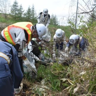 地域貢献活動で町道２７線など清掃　中村興業【中標津】(2025-06-04)