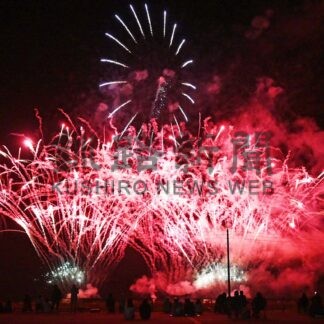 夏の夜空に大輪の花　町民花火大会【厚岸町】(2025-07-13)