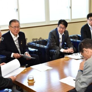 高卒雇用枠確保を　５機関団体代表、業界団体に申し入れ【根室市】(2025-07-17)