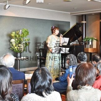 さまざまな人生、歌で表現　シャンソン仲間集まり巴里祭【釧路市】(2025-07-19)