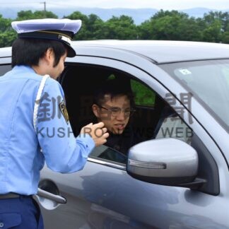 シカ接触に注意　弟子屈署など交通安全啓発【弟子屈町】(2025-07-22)