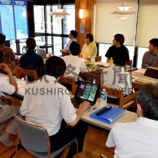 潜水や空撮で水草調査　マリモ科学委、計画と進捗で意見【釧路市】(2025-07-25)