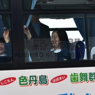 中学生、関係省庁訪問　北方領土関係者ら、早期解決訴える【根室市】(2025-07-27)