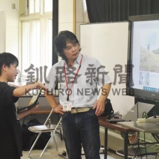 写真撮影アドバイス　イーフォトクラブ、丸山小で教室【中標津町】(2025-07-28)