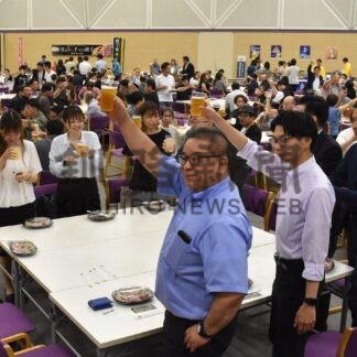 ビール酌み交わし親睦深める　建築士会釧路支部【釧路市】(2025-07-28)