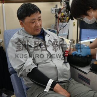 献血運動２２年目　マツダ電気社員ら５０人協力【釧路市】(2025-07-29)