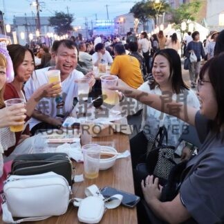 根室の短い夏満喫  まちなかビアガーデンにぎわう【根室市】(2025-07-31)