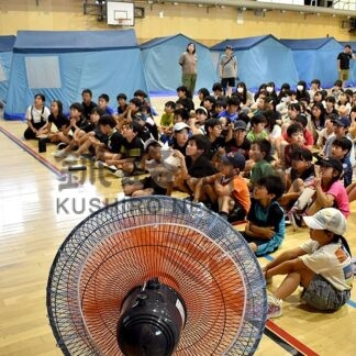 児童 夏の一夜満喫 　釧路鳥取小で学校キャンプ【釧路市】(2025-08-06)