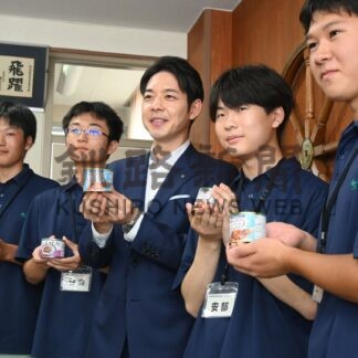 鈴木知事関係者と意見交換　釧路管内１市４町で　「なおみちカフェ」(2025-08-07)