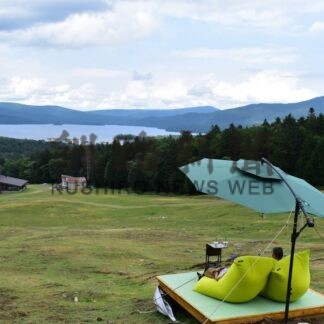 特等席で眺望満喫　阿寒湖展望テラス開設　湖畔スキー場【釧路市】(2025-08-14)