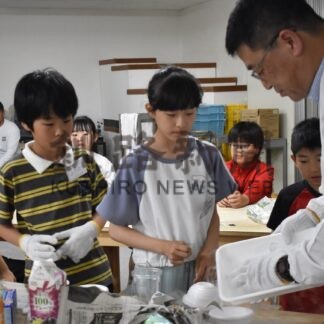 湖陵高の恩塚寛さん、指導員として初登場　少年少女発明クラブ【釧路市】(2025-08-16)