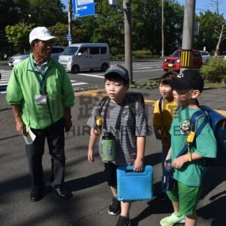 女性会と共同で北斗小学区見守り　根室地区保護司会【根室市】(2025-08-25)