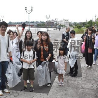 郵便局社員や家族、幣舞橋周辺ごみ拾い　東部会【釧路市】(2025-08-30)