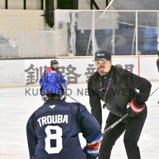 アイホプロ選手技術指導　３１日までＤＦキャンプ【釧路市】(2025-08-30)