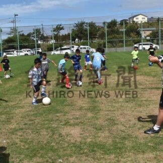 サッカー楽しく練習　明治安田生命社会貢献【根室市】(2025-08-31)