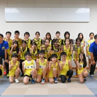 別海陸上ク　全道小学健闘誓う　選手２３人、町役場表敬【別海町】(2025-09-04)