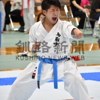 各世代の拳士が覇を競う　空手道釧路市体育祭大会(2025-09-09)