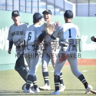 釧湖陵と釧北陽、きょう代表決定戦　秋季高校野球釧根支部予選【釧路市】_1(2025-09-28)