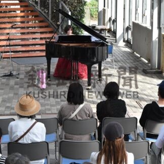 ピアノの音色で観客の心癒やす　野戸さんコンサート【釧路市】(2025-10-01)