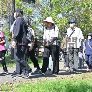 防災リュック背負い移動　１２０人参加しウオーキング【釧路市】(2025-10-05)