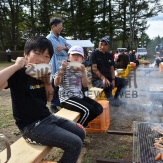釧根味覚が花盛り　各地で祭り、食欲の秋満喫【釧路市】_2(2025-10-06)