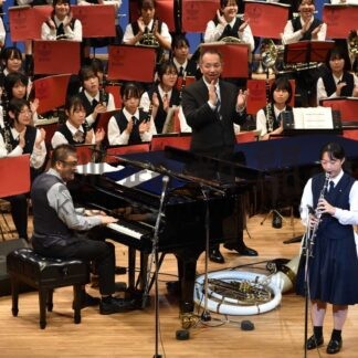 ジャズで観客魅了　プロ奏者と中高生共演【釧路市】(2025-10-08)