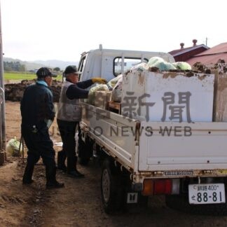 茶路地区、土砂流入で被害　白糠で線状降水帯、高田さん清掃活動感謝【白糠町】(2025-10-13)