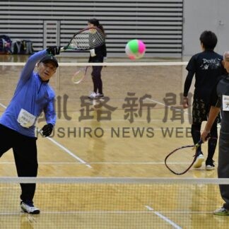 老若男女 ラリー白熱　ミニテニス秋季大会【釧路市】(2025-10-28)